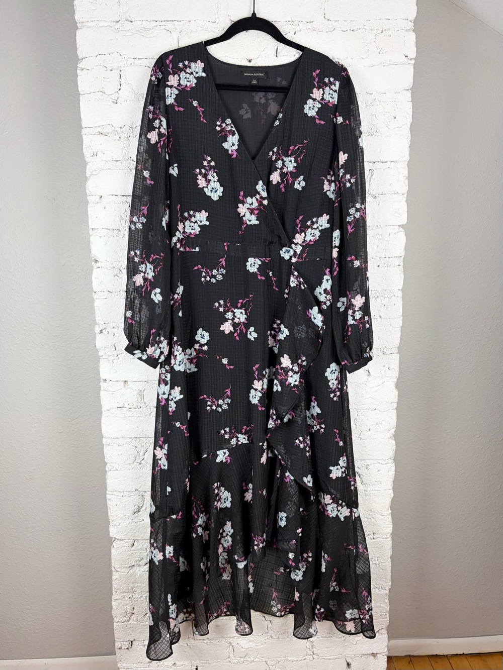 Banana Republic Black Textured Floral Ruffle Faux Wrap Midi Dress 14